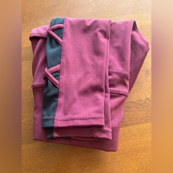 POPFLEX Maroon Crisscross Mesh Leggings Size Small - Picture 4 of 4